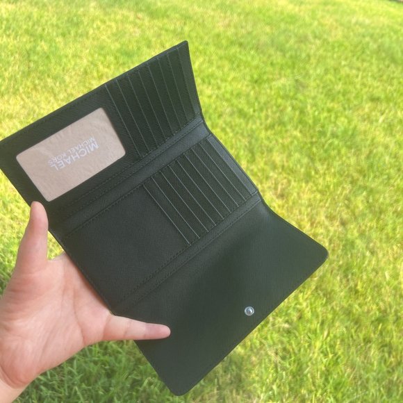 MICHAEL KORS MK JET SET TRAVEL LARGE TRIFOLD WALLET CLUTCH LEATHER BLACK SILVER - Picture 4 of 4